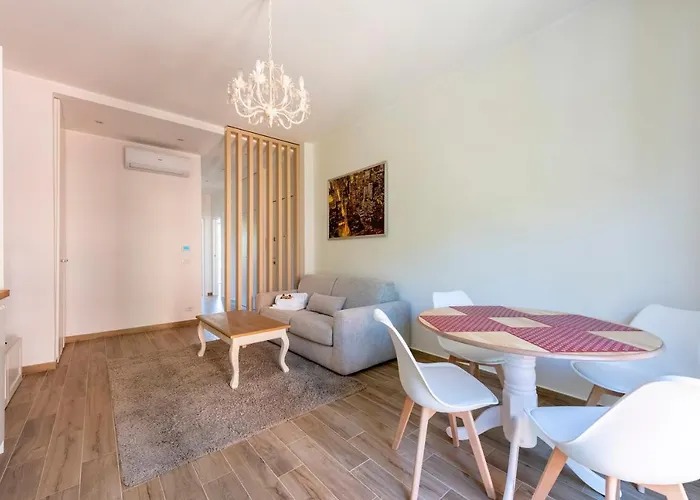 Joivy Lele With Swimming Pool Apartman Rapallo
