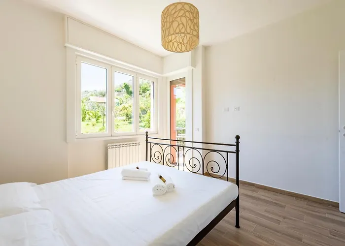 Joivy Lele With Swimming Pool Rapallo