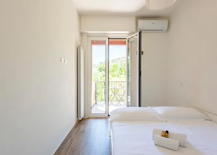 Apartman Joivy Lele With Swimming Pool *